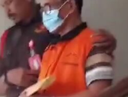 Kepala Sekolah di SMP Islam Kabandungan Kabupaten Sukabumi Di Tangkap Kejari