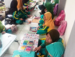 Siswa SDN Tridayasakti 04 Sangat Antusias Ikuti Lomba Mewarnai Dan Masak