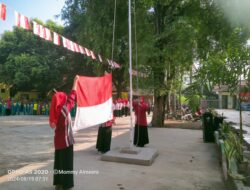 Komite Sekolah Bersama Dewan Guru Dan Korlas Ikuti Upacara HUT RI Ke 79