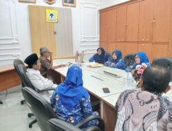 Kepala Sekolah SDN Mangunjaya 04 Bersama Kepala Sekolah Mekarsari 08 Bersilahturahmi Dengan Anggota Komisi Satu DPRD Kabupaten Bekasi