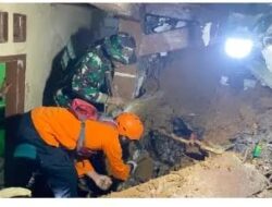Tiga Orang Meninggal Dunia Akibat Bencana Banjir dan Longsor di Cisarua Dan Megamendung Kabupaten Bogor.