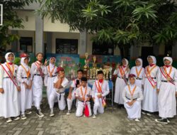 H.Muhtada Sobirin Komisi Satu Fraksi Golkar DPRD Kabupaten Bekasi Berikan Ucapan Selamat kepada Siswa SDN Mekarsari 04 Meraih Prestasi Gemilang Lomba LKBB Gerakan Pramuka Tingkat Provinsi Jawa Barat 