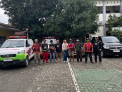 ” Hebat “Kolaborasi lintas pengurus Emergency Respon Tim dan Pemerintahan Desa Harapanjaya dalam merespons bencana alam Banjir Di Kampung Bagedor Muaragembong