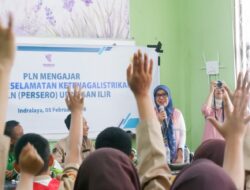 PLN UP3 Ogan Ilir Tanamkan Kesadaran Keselamatan Ketenagalistrikan kepada Generasi Muda melalui Program PLN Mengajar