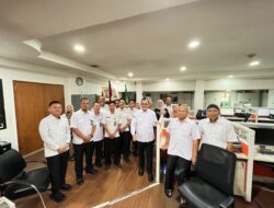 Sekda Edward Candra Silaturahmi ke Kantor OPD Usai Libur Lebaran, Pastikan Pelayanan Publik Tetap Prima