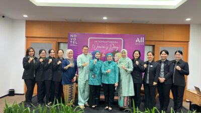 Pimpin dengan Hati, Dewi Sastrani Ajak Karyawan Novotel Palembang Jadi Penggerak Perubahan