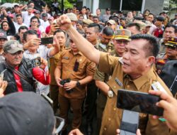 Bupati HM Toha Tohet Jemput Aspirasi Warga dan Siap Surati Pemerintah Pusat