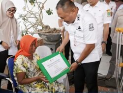 Wabup Maslani Serahkan Bantuan Sosial hingga Komitmen Tekan Stunting saat Gebyar Paten di Tirtasari