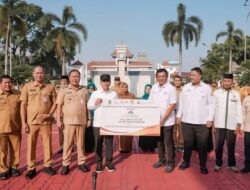 Upayakan Percepatan Pemenuhan Gizi Anak, Bupati Karawang Salurkan 28 Ton Telur Guna Tekan Stunting, melalui Solusi Nyata Program Bagedar