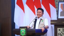 Herman Deru Tegaskan Soliditas Pemerintahan Muara Enim, Serahkan Surat Plt Bupati kepada Sumarni