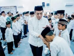 Bupati Karawang Ajak untuk Perkuat Kebersamaan dan Berbagi Kebahagiaan Bersama Anak Yatim