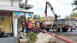 Respons Cepat PLN ULP Kayuagung Pulihkan Listrik Pasca tiang Tertabrak Kendaraan di OKI